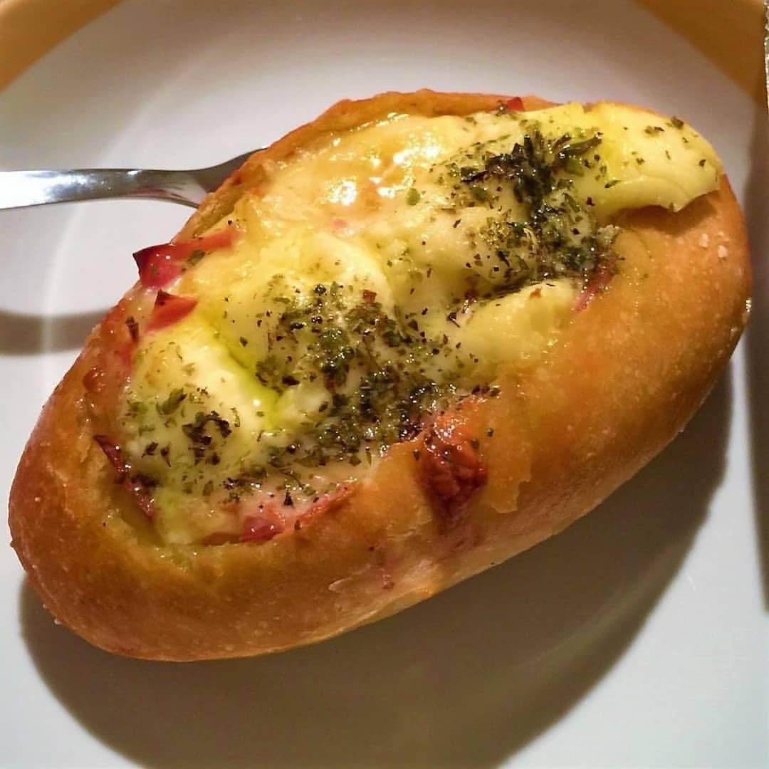 Pão com ovo especial